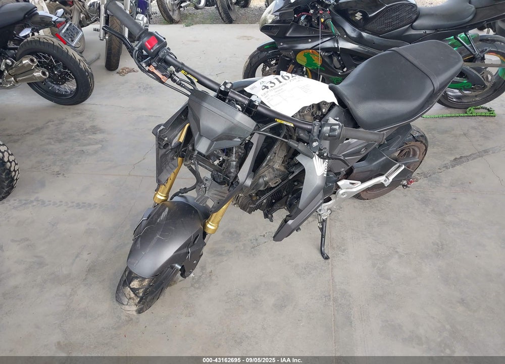 2017 HONDA GROM 125 VIN: MLHJC6114H5208156