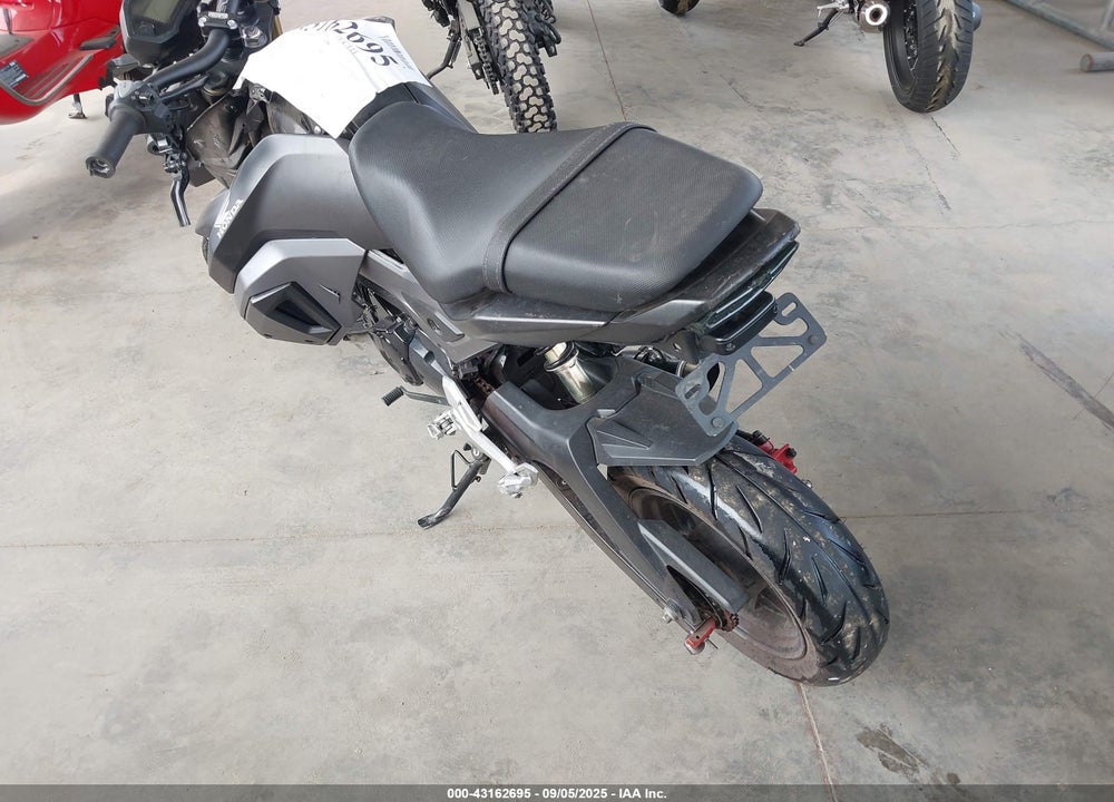 2017 HONDA GROM 125 VIN: MLHJC6114H5208156