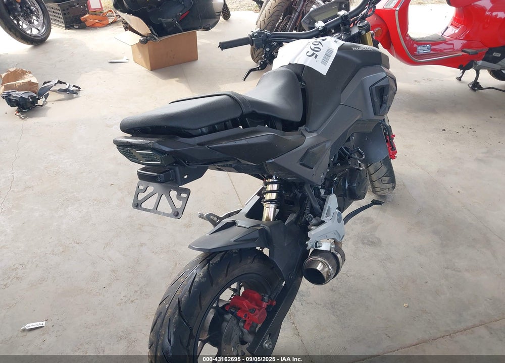 2017 HONDA GROM 125 VIN: MLHJC6114H5208156