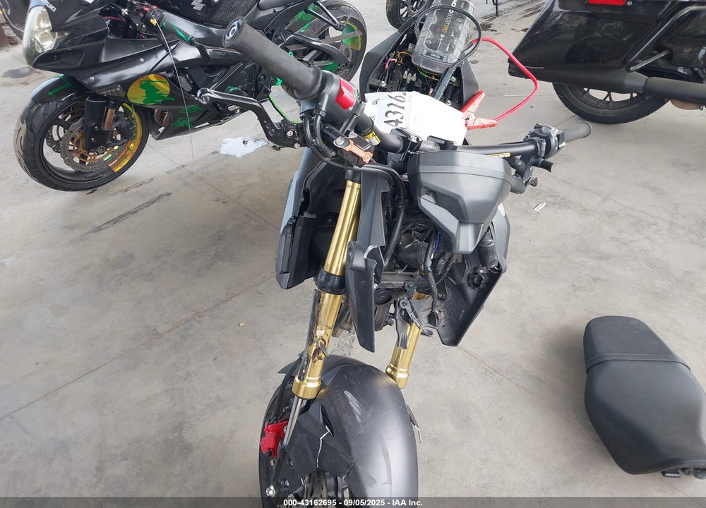 2017 HONDA GROM 125 VIN: MLHJC6114H5208156