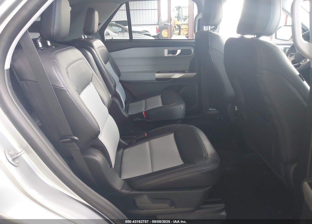 2023 FORD EXPLORER VIN: 1FMSK8DH5PGB87637