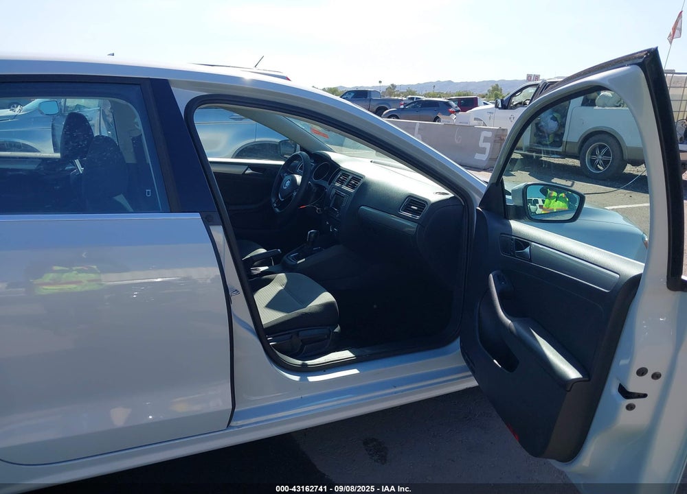 2017 VOLKSWAGEN JETTA VIN: 3VW2B7AJXHM397094