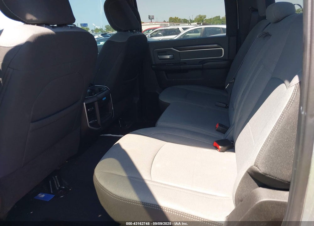 2023 RAM 3500 LONE STAR  4X4 8' BOX VIN: 3C63R3HL3PG501108