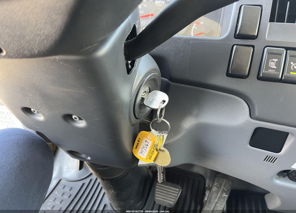 2019 ISUZU NPR HD VIN: 54DC4W189KS802828