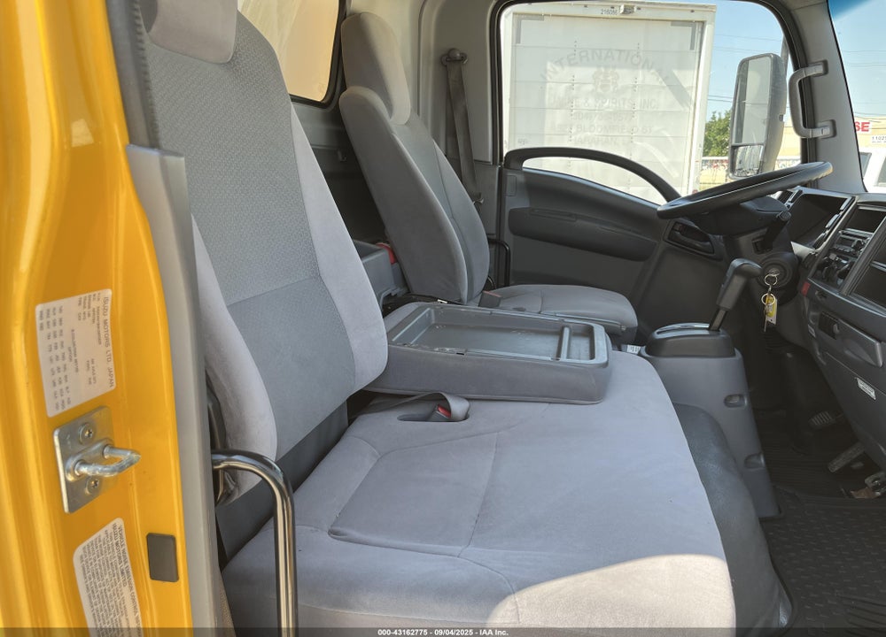 2019 ISUZU NPR HD VIN: 54DC4W189KS802828