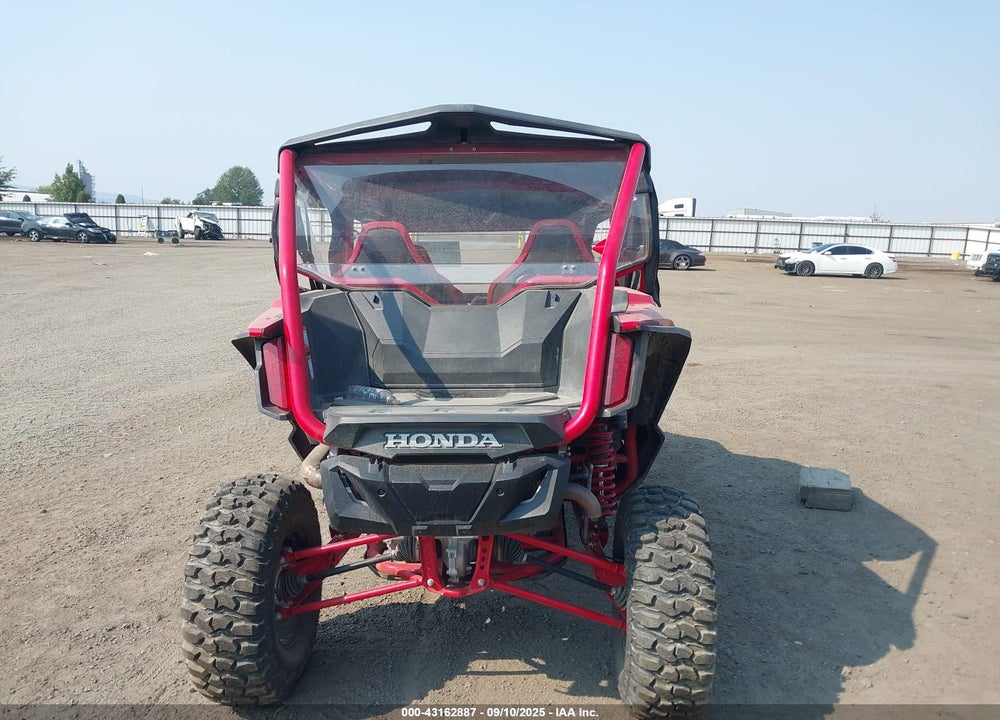 2021 HONDA SXS1000 S4X VIN: 1HFVE06E1M4101837