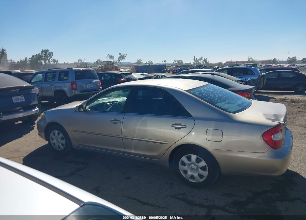 2002 TOYOTA CAMRY LE VIN: JTDBE32K420018367