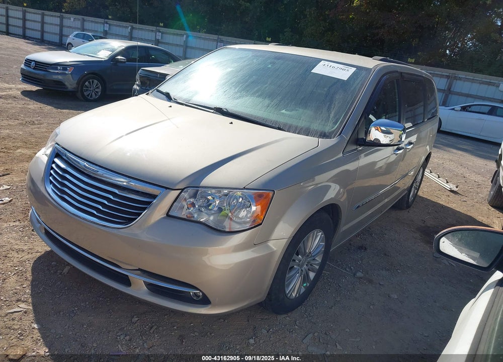 2016 CHRYSLER TOWN & COUNTRY VIN: 2C4RC1CG3GR283569