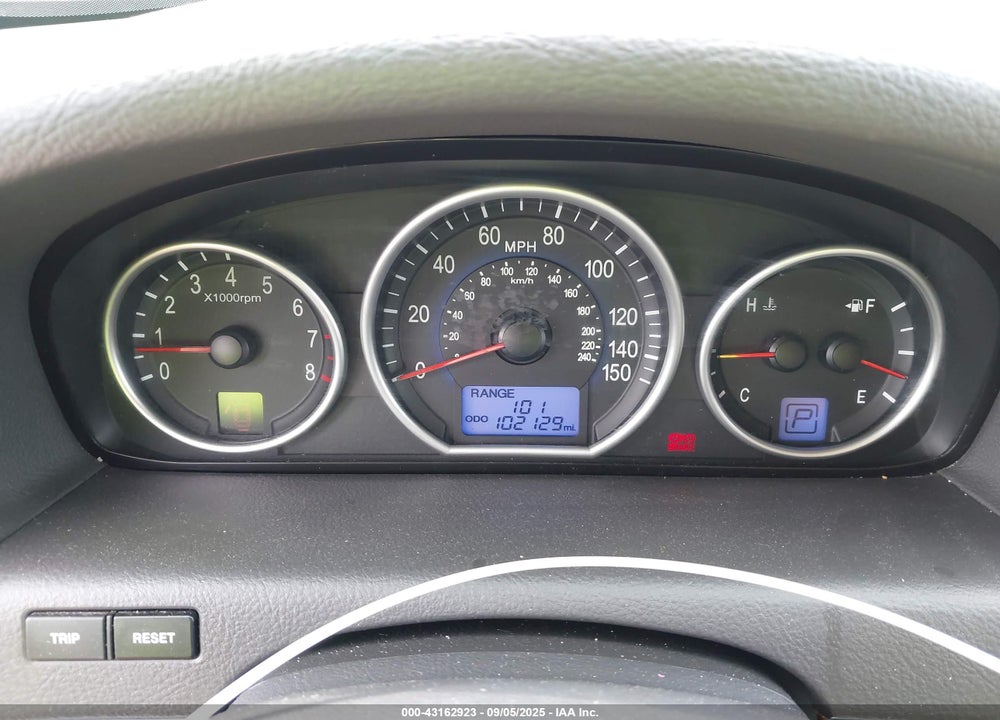 2011 HYUNDAI VERACRUZ VIN: KM8NU4CC7BU154302