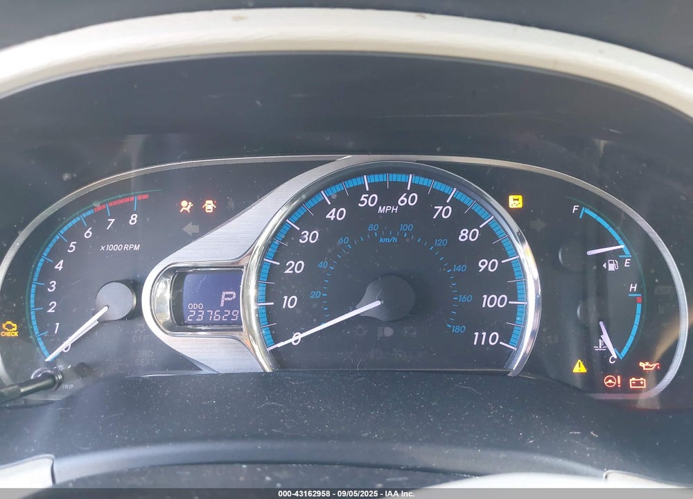 2011 TOYOTA SIENNA XLE V6 VIN: 5TDYK3DC6BS051294