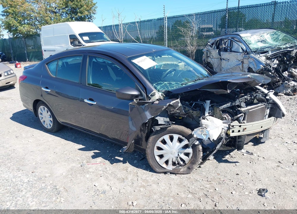 2015 NISSAN VERSA 1.6 SV VIN: 3N1CN7AP2FL949549