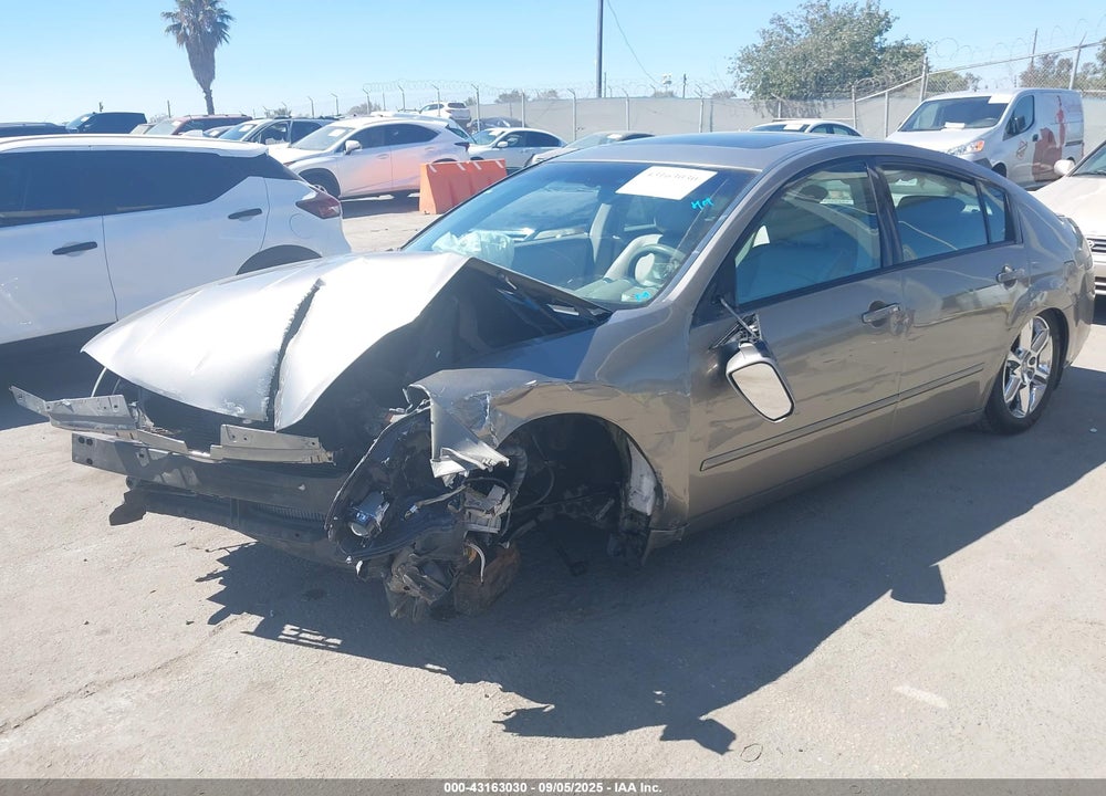 2004 NISSAN MAXIMA 3.5 SE VIN: 1N4BA41E74C829665