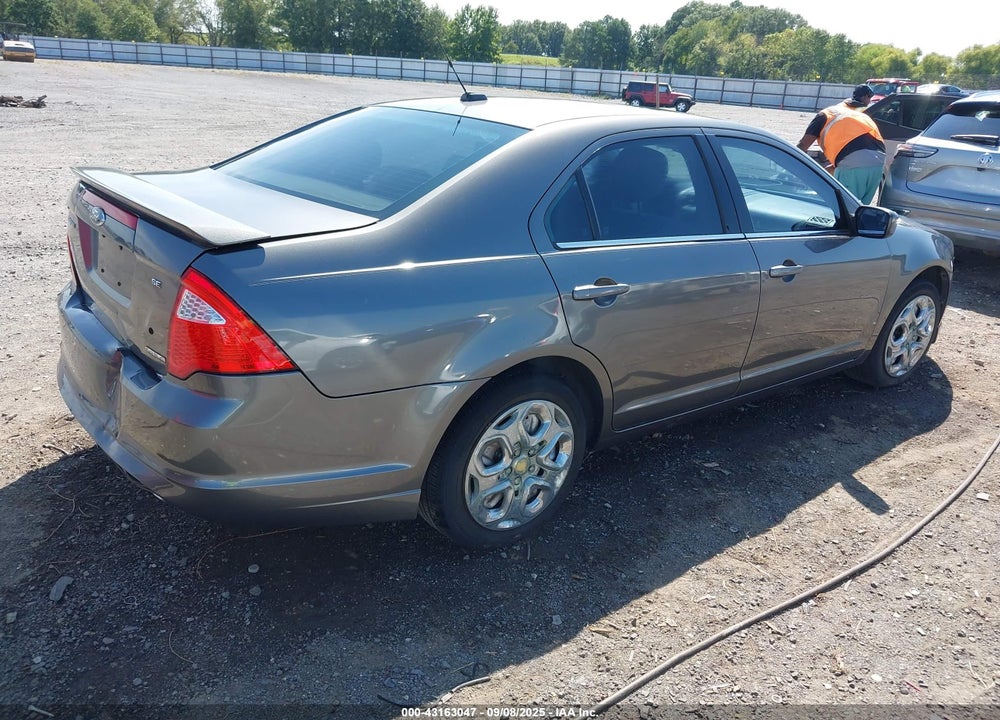 2011 FORD FUSION VIN: 3FAHP0HG3BR271983