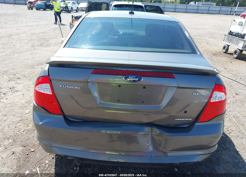 2011 FORD FUSION VIN: 3FAHP0HG3BR271983