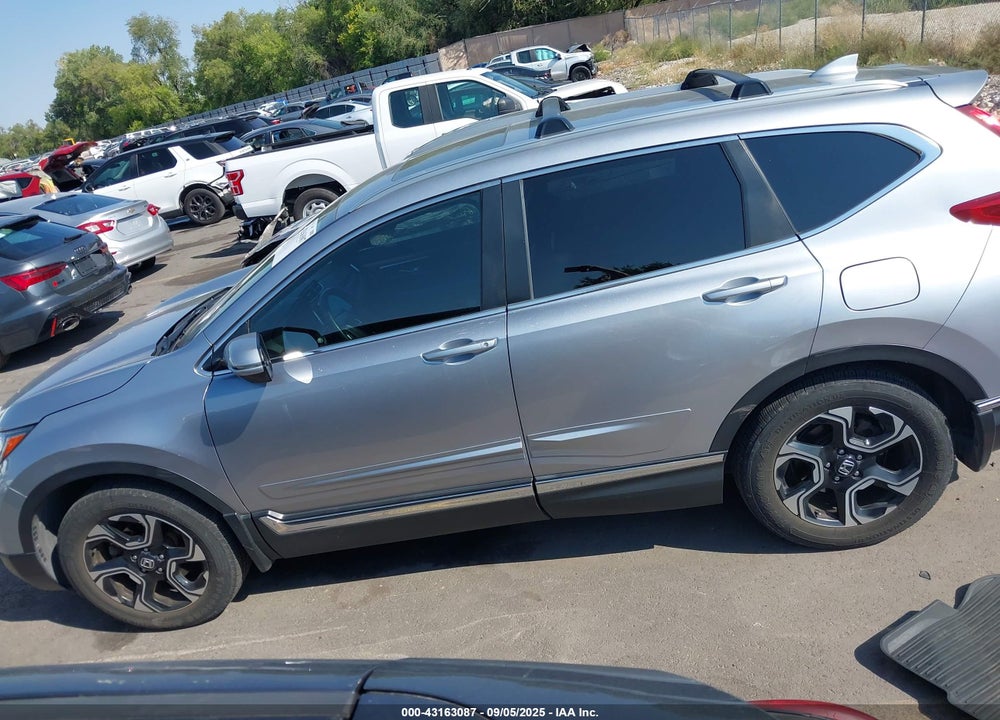 2018 HONDA CR-V VIN: 7FARW2H91JE025078