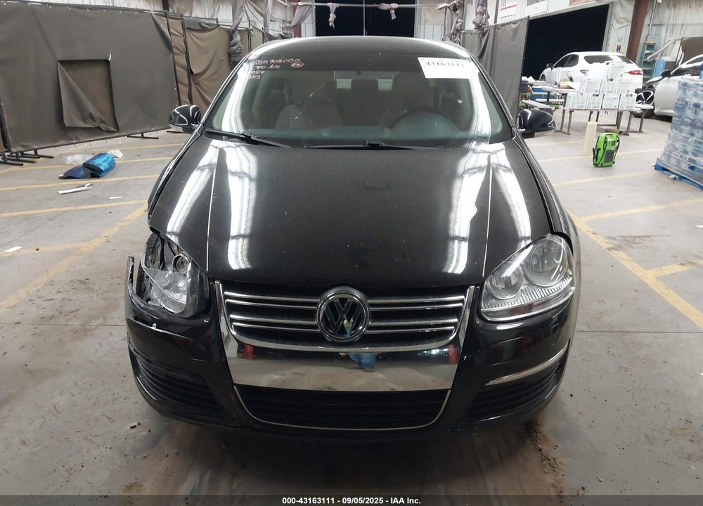 2010 VOLKSWAGEN JETTA VIN: 3VWRZ7AJ2AM161345