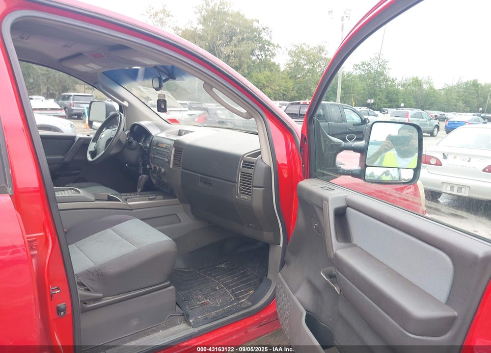 2005 NISSAN TITAN SE VIN: 1N6AA07B85N524884