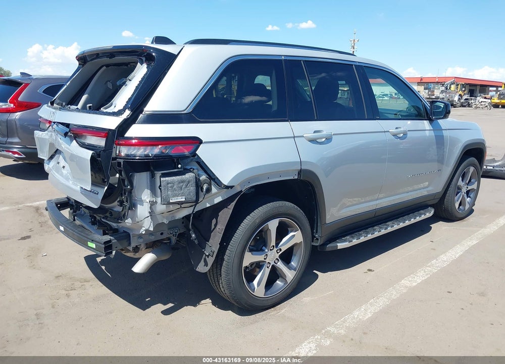 2024 JEEP GRAND CHEROKEE VIN: 1C4RJHBG2RC697082