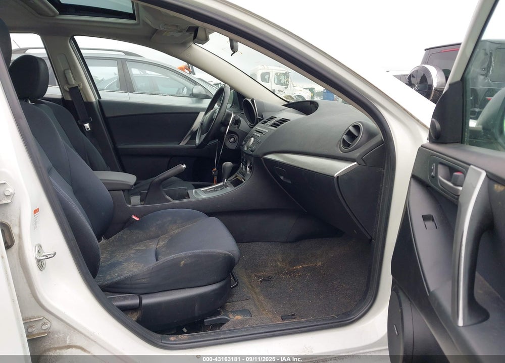 2011 MAZDA 3 VIN: JM1BL1K64B1456216