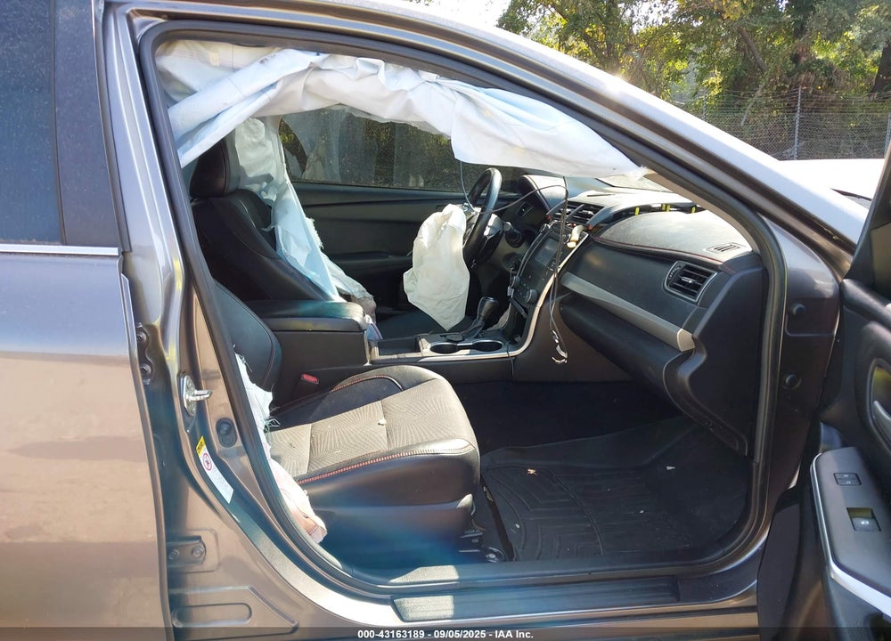 2016 TOYOTA CAMRY SE VIN: 4T1BF1FK4GU183133