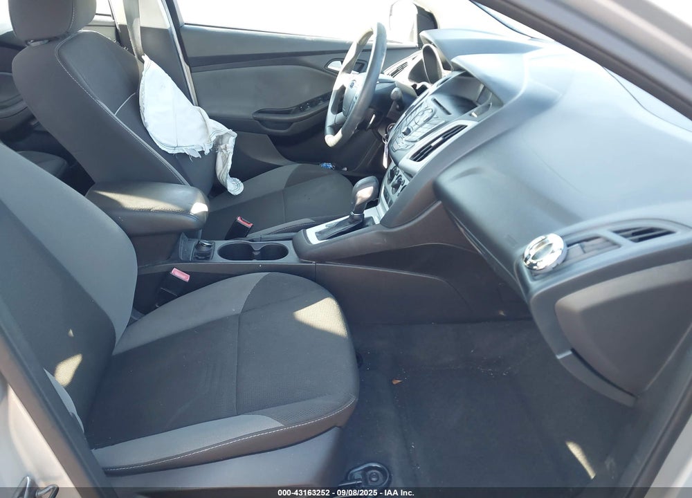 2013 FORD FOCUS SE VIN: 1FADP3F22DL230852