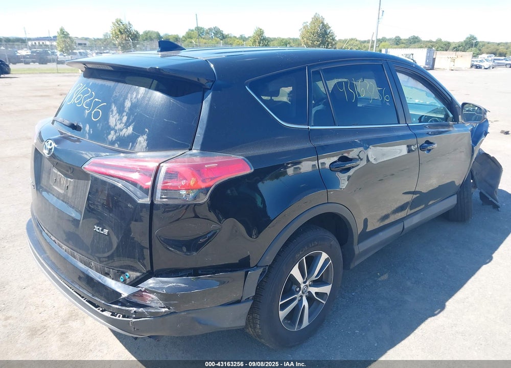 2018 TOYOTA RAV4 VIN: 2T3WFREV4JW481174