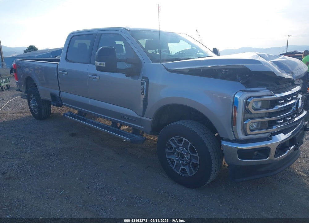 2024 FORD F-350 LARIAT VIN: 1FT8W3BT2REE92007
