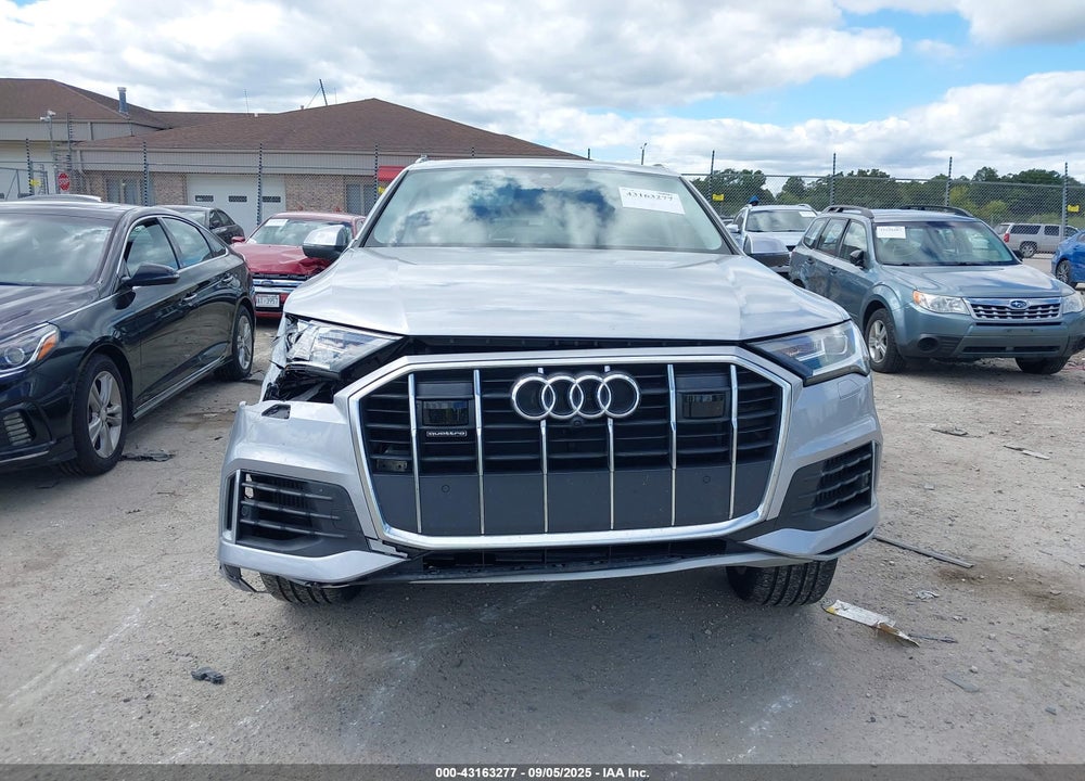2022 AUDI Q7 VIN: WA1VXBF72ND013800