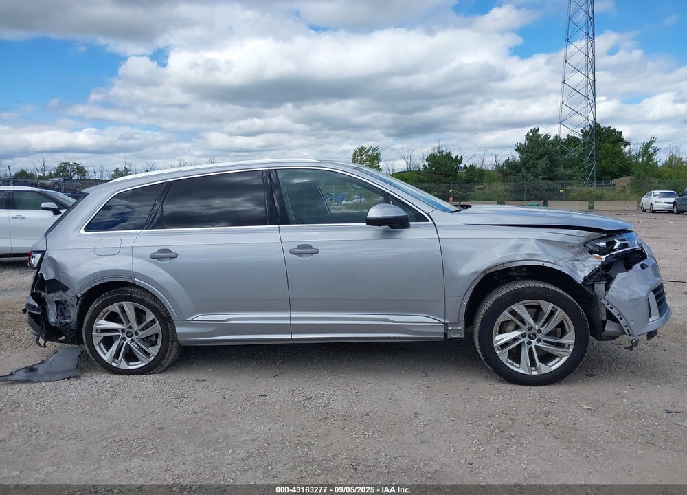2022 AUDI Q7 VIN: WA1VXBF72ND013800