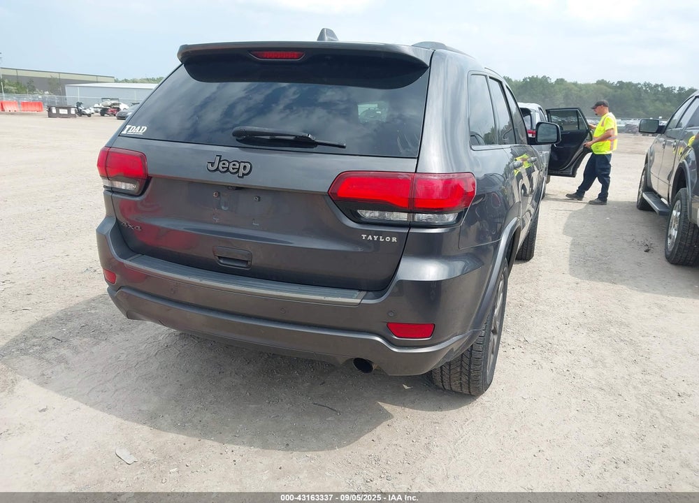 2017 JEEP GRAND CHEROKEE VIN: 1C4RJFBG1HC695763