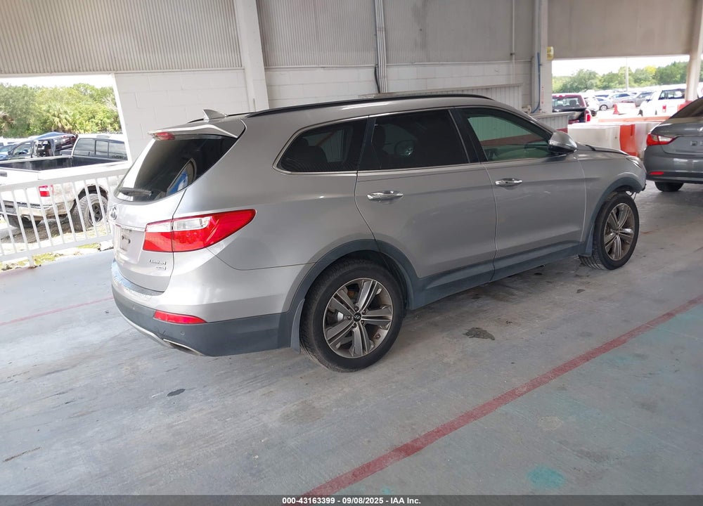 2015 HYUNDAI SANTA FE VIN: KM8SR4HF1FU095552