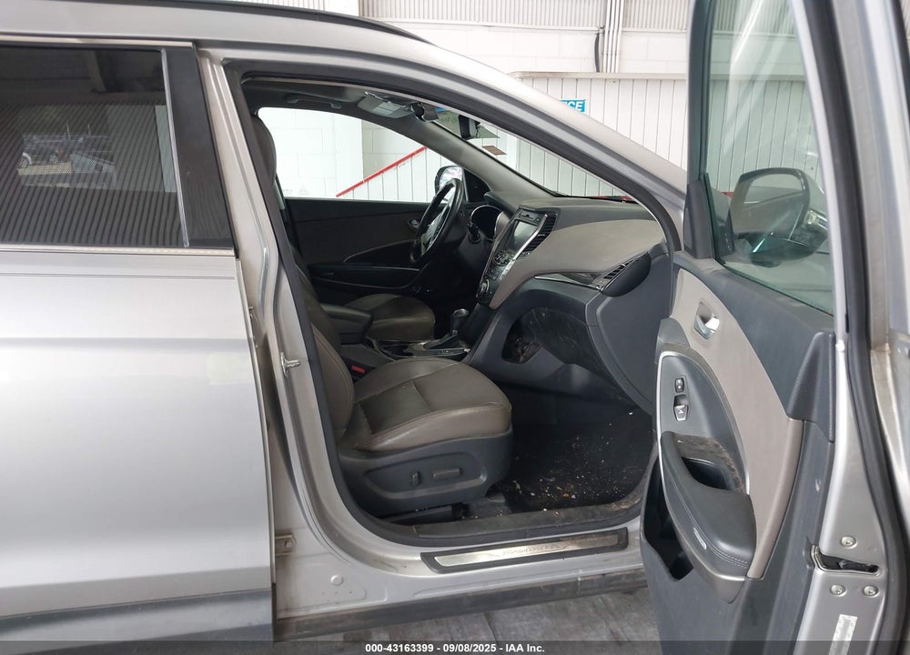 2015 HYUNDAI SANTA FE VIN: KM8SR4HF1FU095552