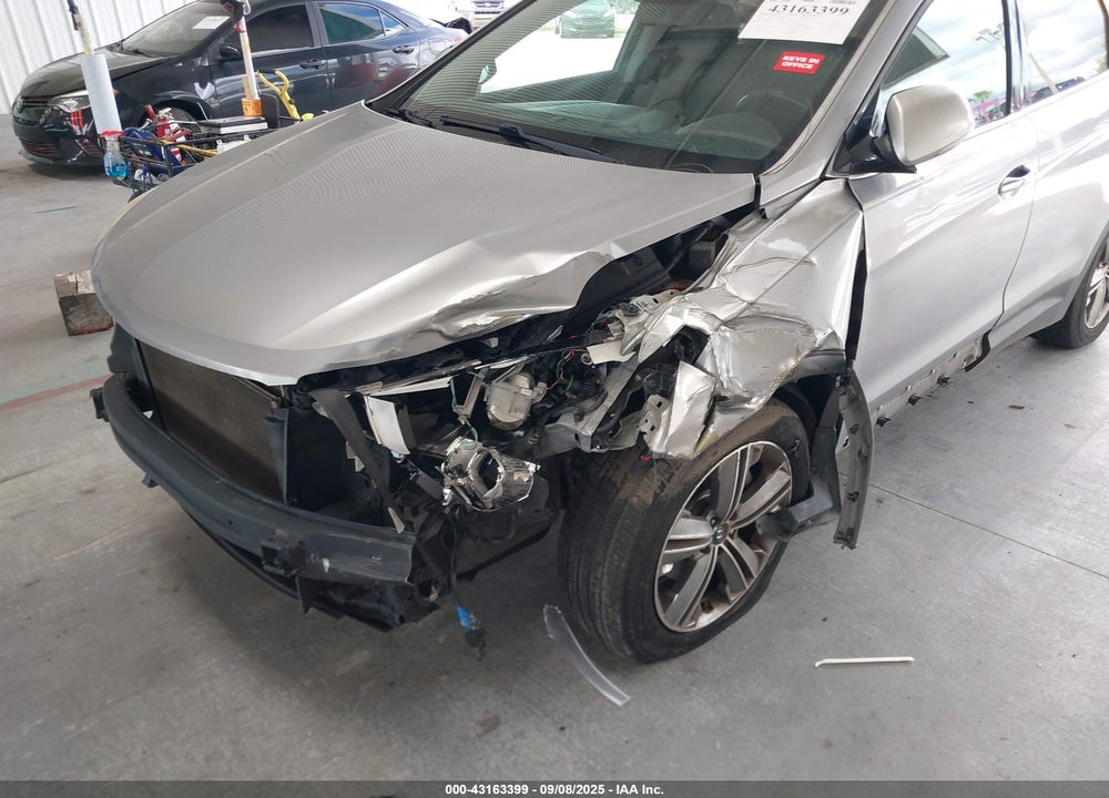 2015 HYUNDAI SANTA FE VIN: KM8SR4HF1FU095552