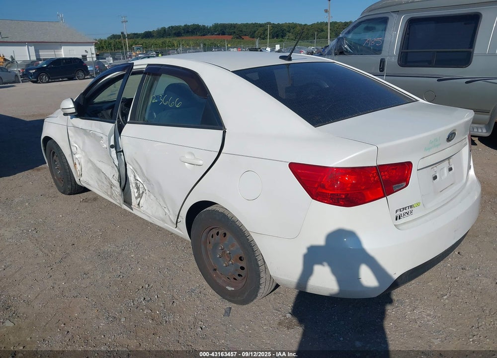 2012 KIA FORTE VIN: KNAFU4A25C5471913