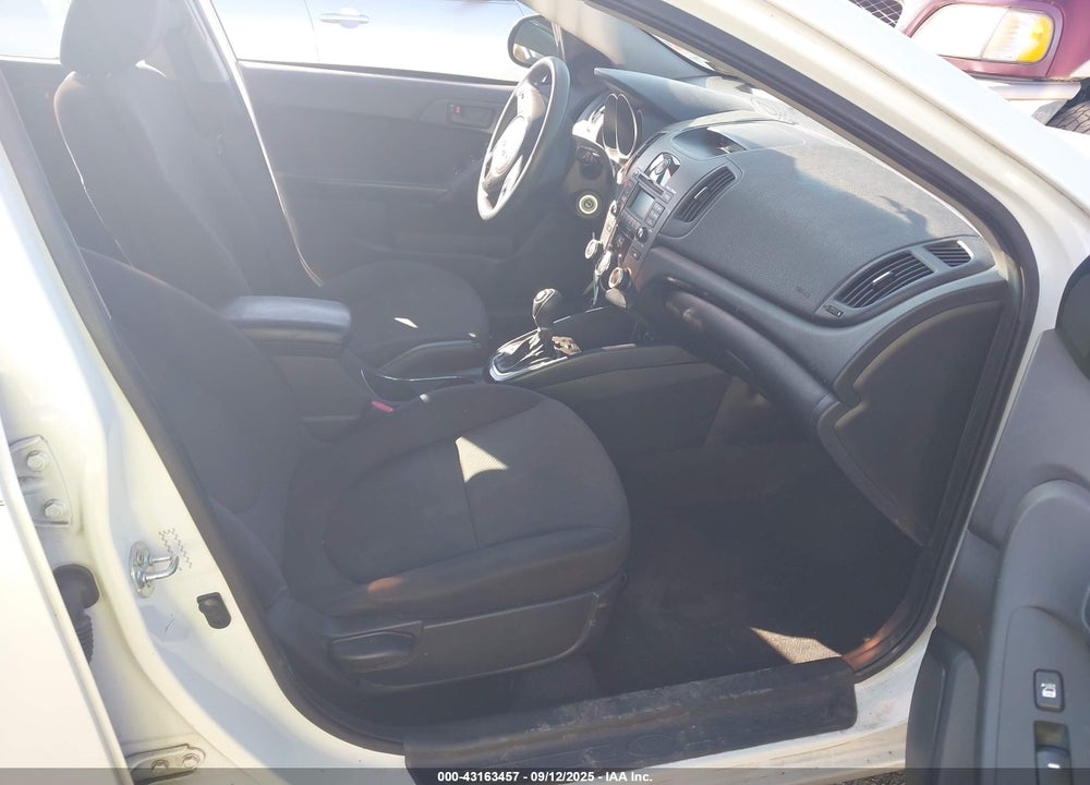 2012 KIA FORTE VIN: KNAFU4A25C5471913