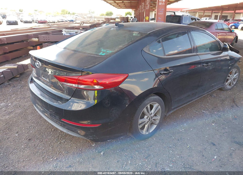 2017 HYUNDAI ELANTRA VIN: 5NPD84LF1HH172893
