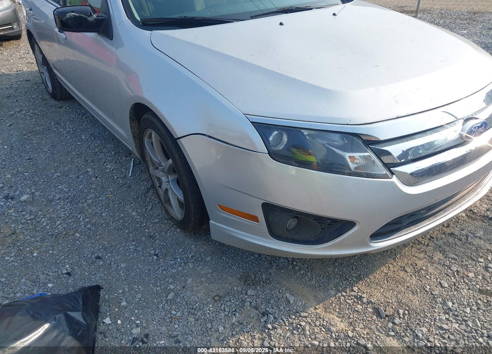 2011 FORD FUSION VIN: 3FAHP0HA9BR300012