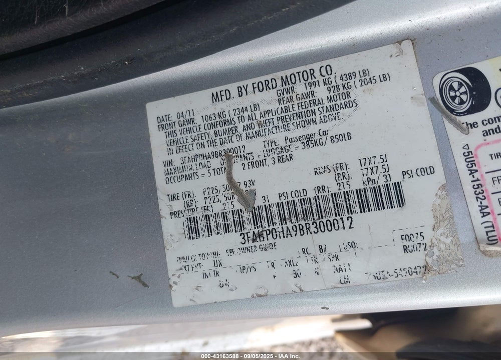 2011 FORD FUSION VIN: 3FAHP0HA9BR300012