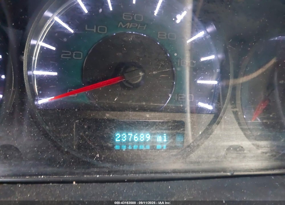 2011 FORD FUSION VIN: 3FAHP0HA9BR300012