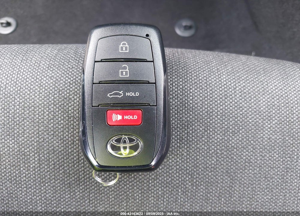 2025 TOYOTA CAMRY VIN: 4T1DBADK2SU522942
