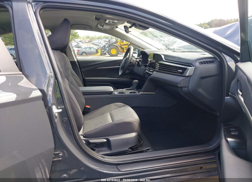 2025 TOYOTA CAMRY VIN: 4T1DBADK2SU522942