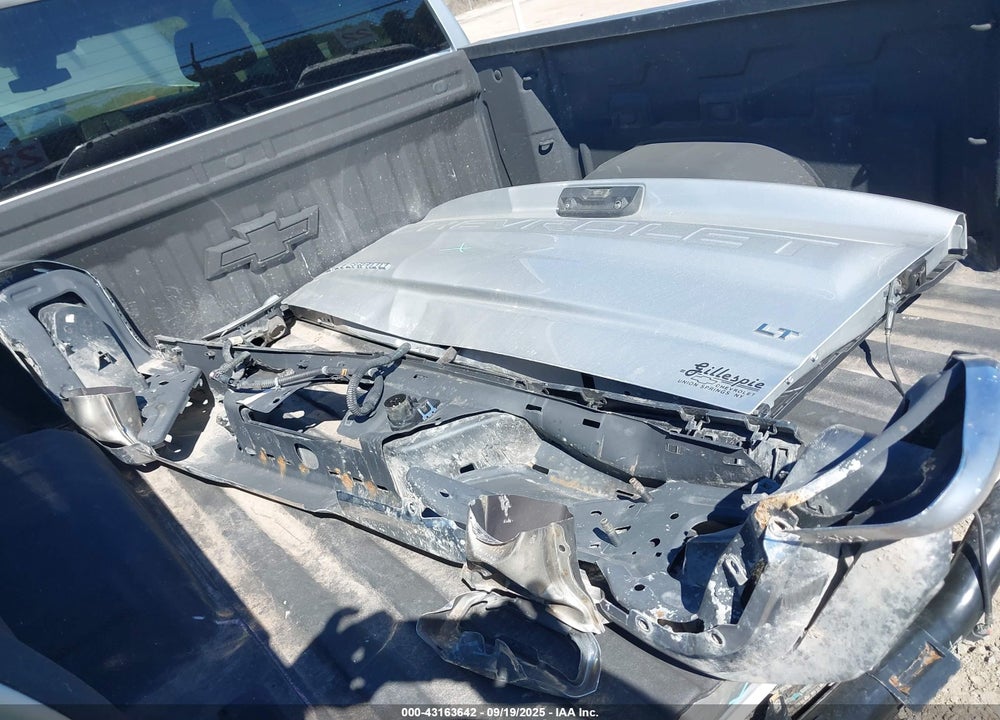 2022 CHEVROLET SILVERADO 1500 4WD STANDARD BED LT VIN: 2GCUDDED6N1501995