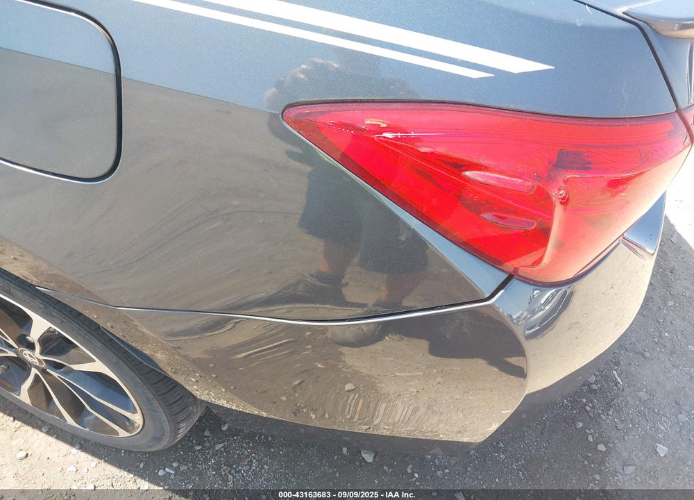 2018 TOYOTA COROLLA VIN: 5YFBURHEXJP752636