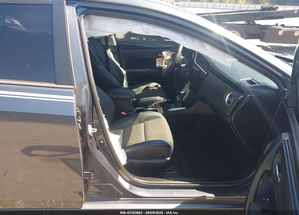2018 TOYOTA COROLLA VIN: 5YFBURHEXJP752636