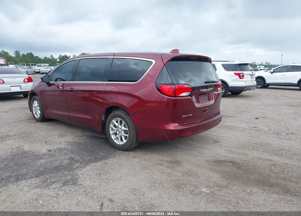 2017 CHRYSLER PACIFICA TOURING VIN: 2C4RC1DG0HR684450
