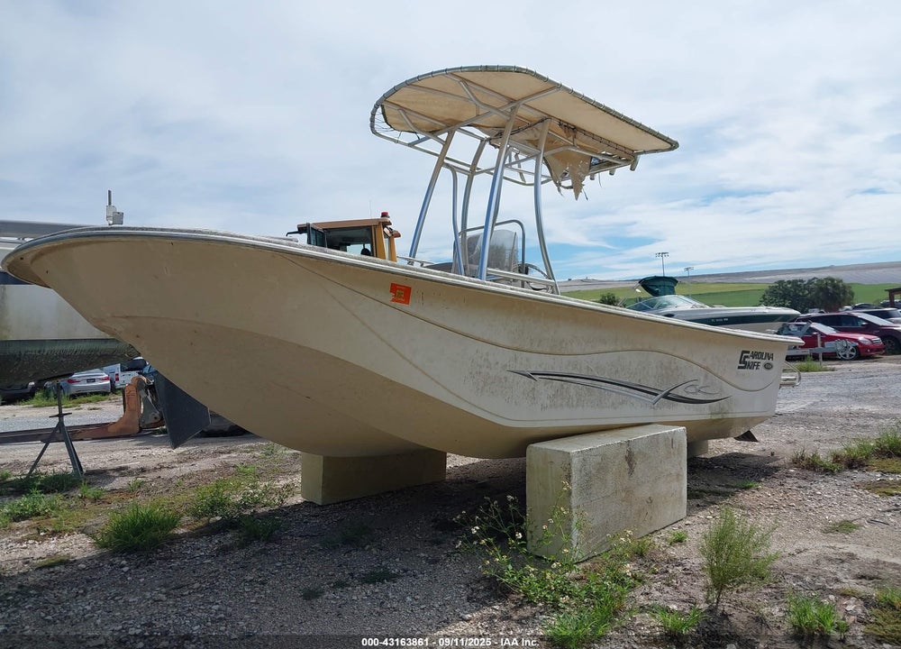 2013 CAROLINA SKIFF FISHING BOAT VIN: EKH3K063F313