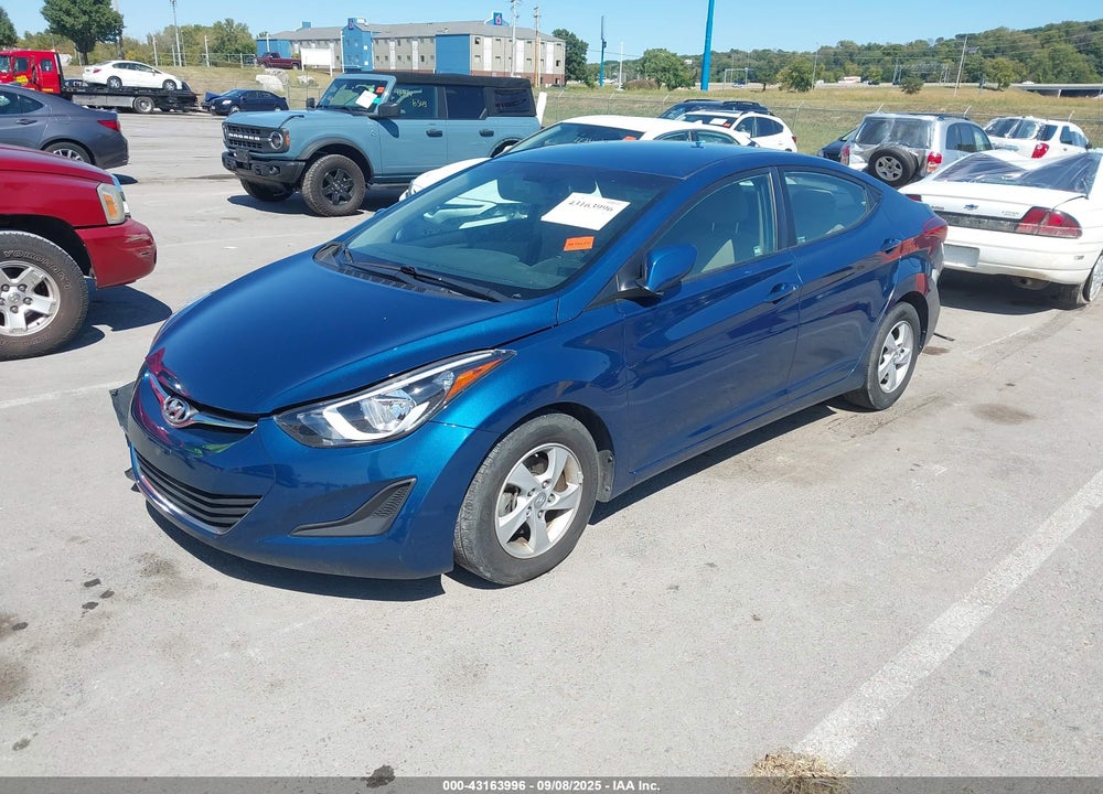 2015 HYUNDAI ELANTRA VIN: KMHDH4AE1FU393726