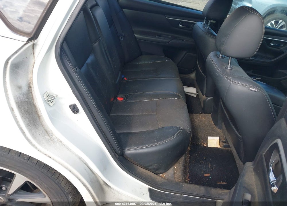 2018 NISSAN ALTIMA VIN: 1N4AL3AP8JC210537