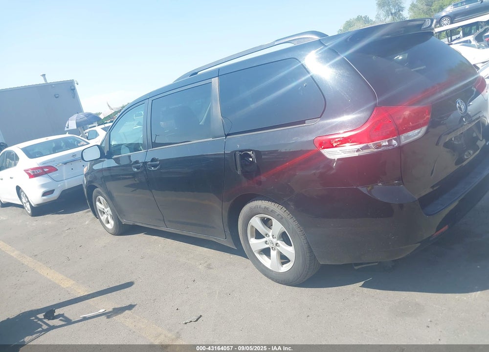2013 TOYOTA SIENNA LE V6 8 PASSENGER VIN: 5TDKK3DC2DS286090