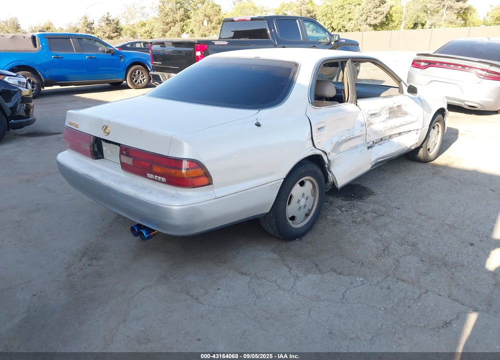 1994 LEXUS ES 300 VIN: JT8GK13T4R0058659